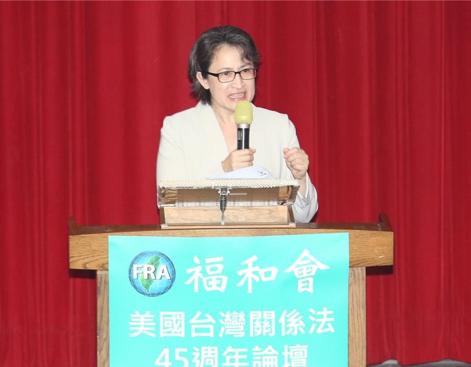 準副總統蕭美琴13日出席「台灣關係法45周年福和會論壇」時說，相信準總統賴清德有能力讓台灣在變動的國際秩序中，持續貢獻區域繁榮。（范揚光攝）