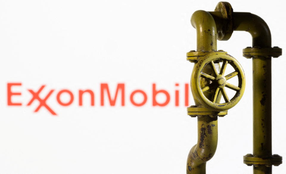 So sehen Gewinner aus: Öl-Multi Exxon Mobil (Foto: REUTERS/Dado Ruvic/Illustration)