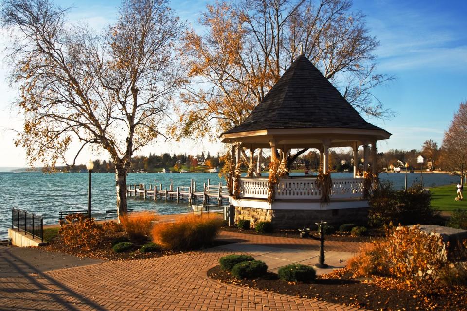 gazebo and small park on the shore of skaneateles lake