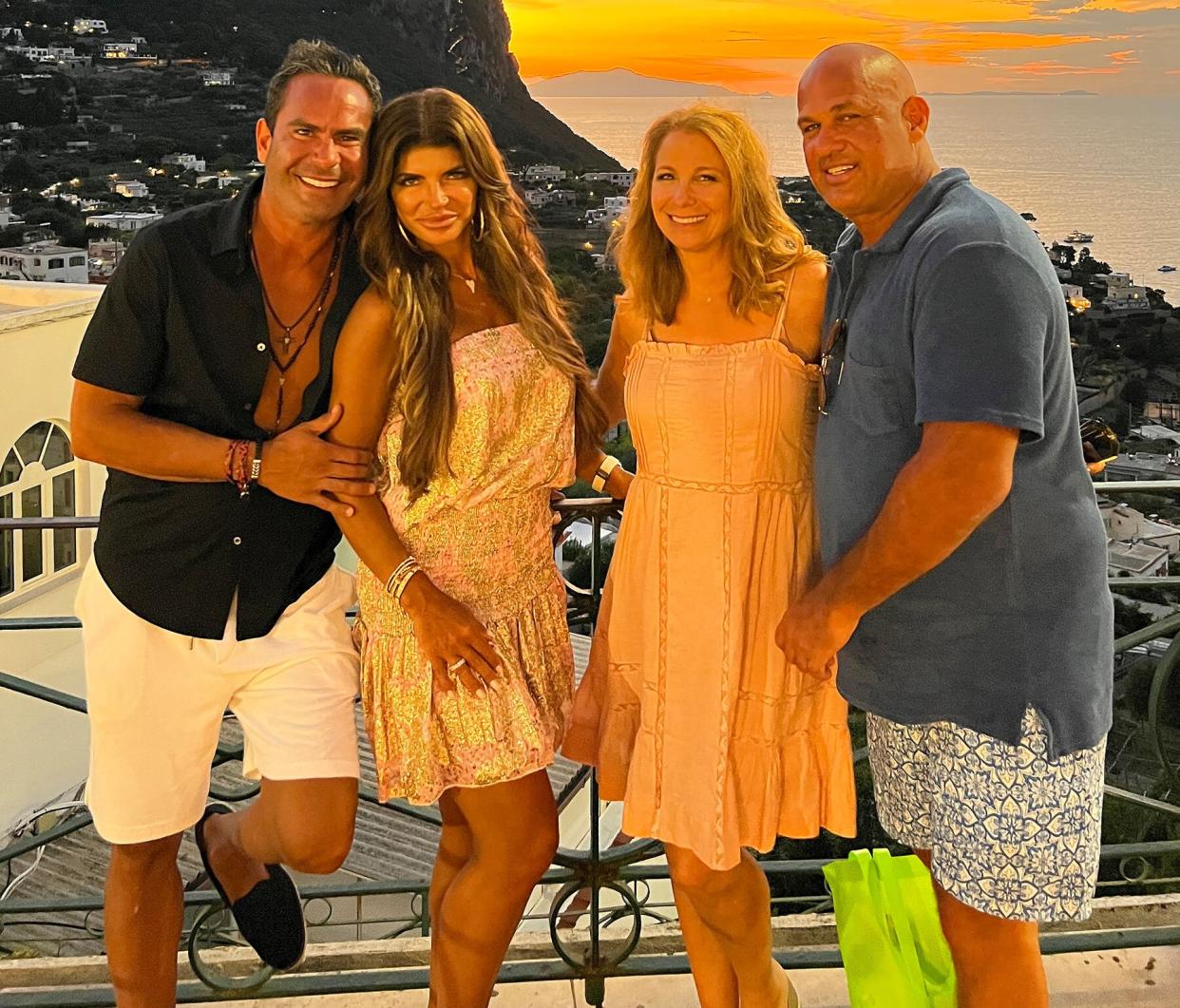 EXCLUSIVE: Teresa Giudice and new husband Luis enjoy the last days of their honeymoon with close friends Jill Zarin and her husband Bobby, Capri, Italy. Pictured: Teresa Giudice,Luis Ruelas,Jill Zarin,Bobby Zarin Ref: SPL5334976 260822 EXCLUSIVE Picture by: SplashNews.com Splash News and Pictures USA: +1 310-525-5808 London: +44 (0)20 8126 1009 Berlin: +49 175 3764 166 photodesk@splashnews.com World Rights