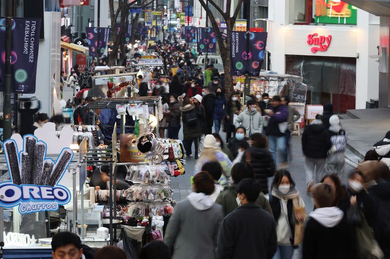 South Korean vendors eager to see return of Chinese tourists