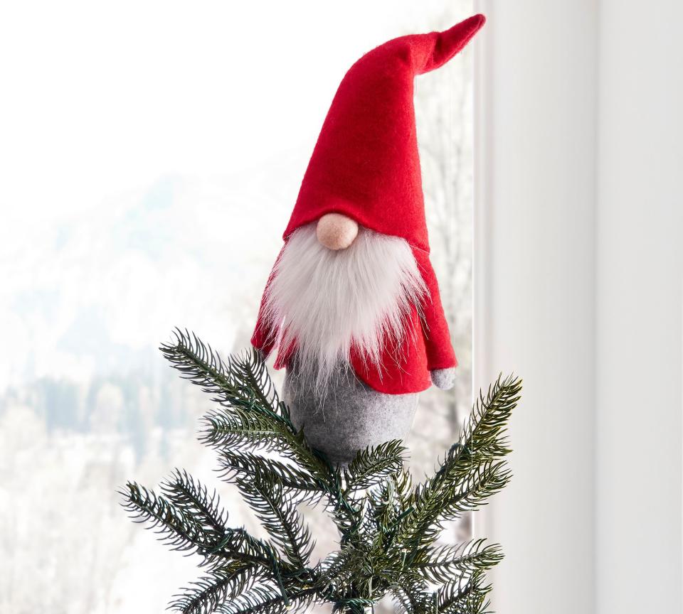 <p><a href="https://go.redirectingat.com?id=74968X1596630&url=https%3A%2F%2Fwww.potterybarn.com%2Fproducts%2Ffelt-gnome-christmas-tree-topper&sref=https%3A%2F%2Fwww.townandcountrymag.com%2Fleisure%2Fg42145590%2Fbest-christmas-tree-topper-ideas%2F" rel="nofollow noopener" target="_blank" data-ylk="slk:Shop Now;elm:context_link;itc:0;sec:content-canvas" class="link ">Shop Now</a></p><p>Felt Gnome Tree Topper</p><p>potterybarn.com</p><p>$59.00</p>