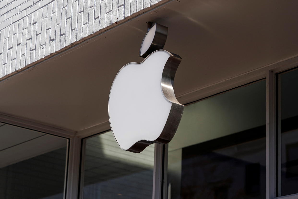 Logo of an Apple store is seen as Apple Inc. reports fourth quarter earnings in Washington, U.S., January 27, 2022.      REUTERS/Joshua Roberts