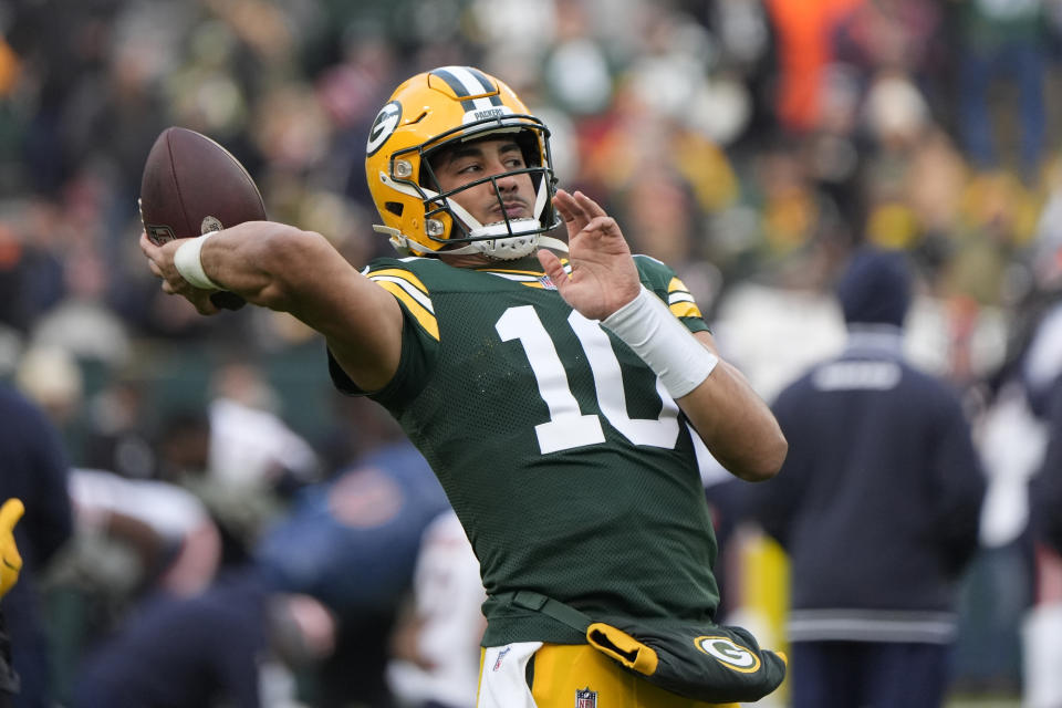 Green Bay Packers quarterback Jordan Love warms up before the start of an NFL football game against the Chicago Bears Sunday, Jan. 7, 2024, in Green Bay, Wis. (AP Photo/Morry Gash)