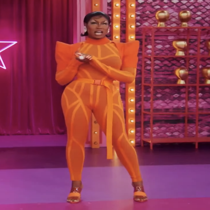 Shea Coulee enters the Werk Room