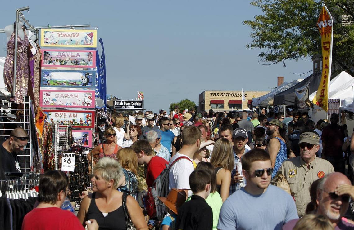 SantaCaliGon Days festival in Independence continues through Labor Day. After a rainy start to the festival, people packed the walkways on a hot afternoon Sunday, Sept. 2, 2012.