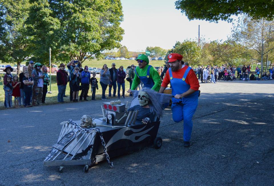 Seven teams competed for the title of champion during the third annual coffin races at the Chillicothe Halloween Festival in 2019. The event returns this weekend to Yoctangee Park.