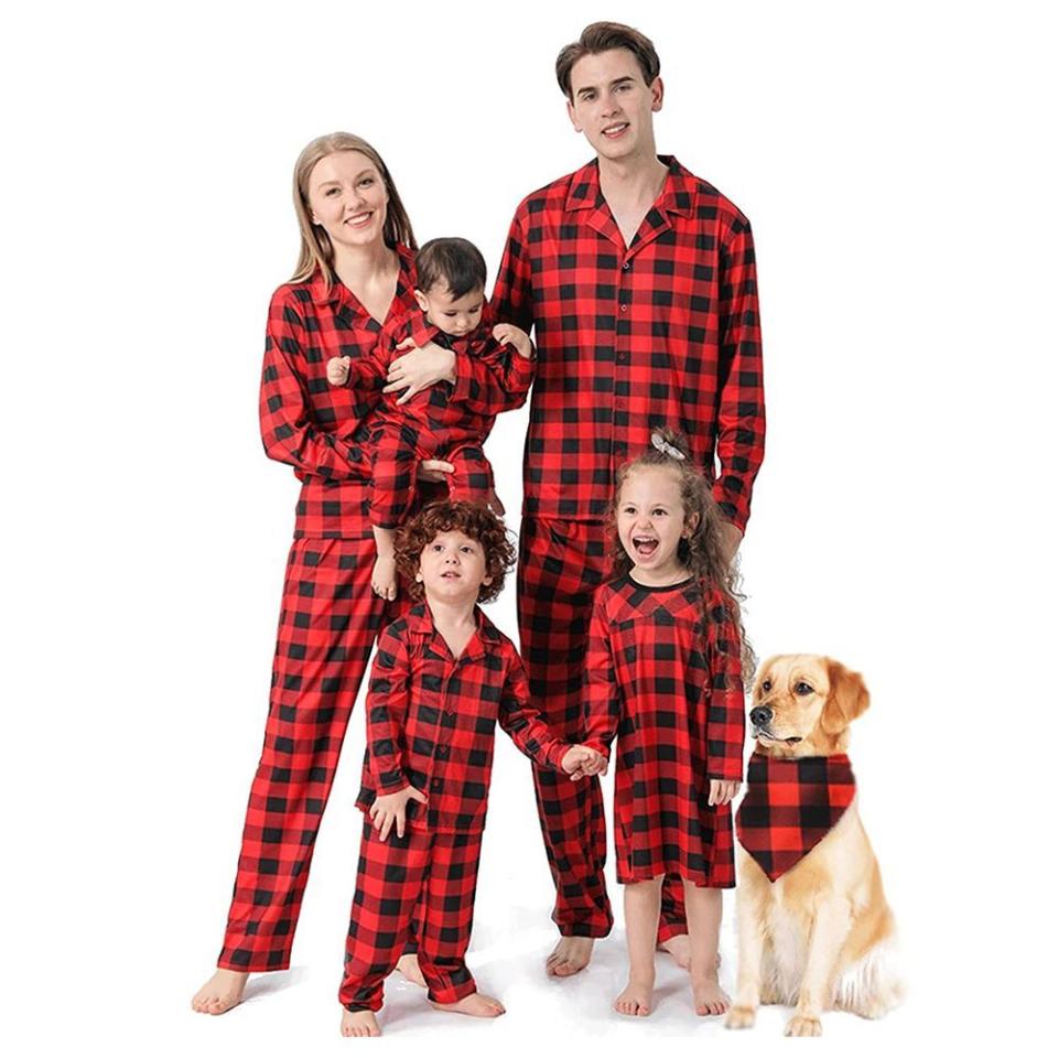 2) BZSFW Matching Family Christmas Pajamas Set