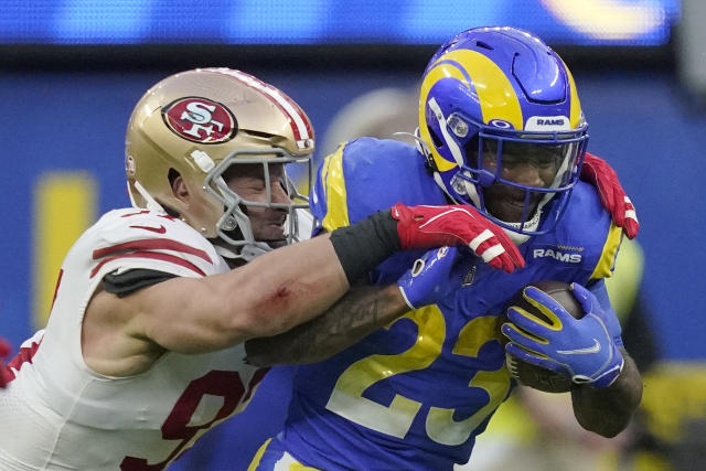 Knee injury knocks Rams TE Higbee out of NFC title game