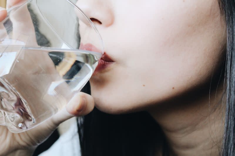 Le jeûne à l’eau est un nouveau régime alimentaire dangereux qui a pris de l’ampleur grâce aux réseaux sociaux [Photo : Getty]