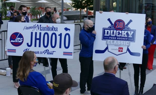 Winnipeg Jets - Dale Hawerchuk's banner has been