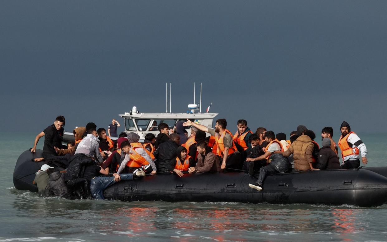 Migrants try to cross the Channel to reach the UK