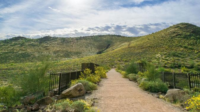 Thunderbird Conservation Park lo / Shutterstock.com