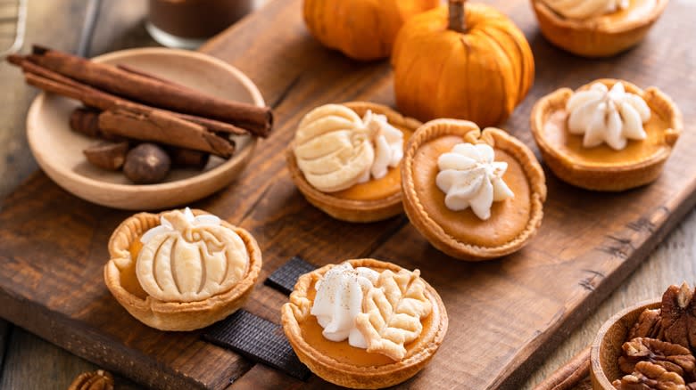 mini pumpkin pies