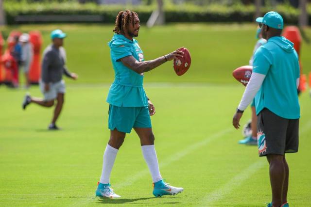 Jalen Ramsey carted off field at Dolphins practice with apparent knee  injury