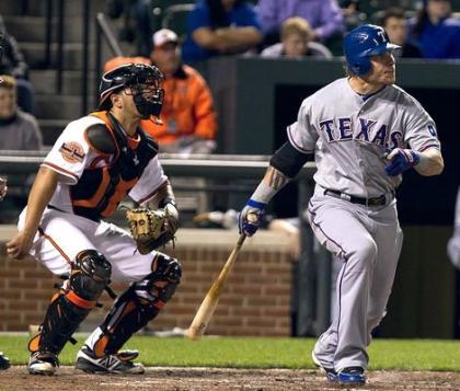 MLB: Angels trade Josh Hamilton back to Rangers