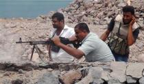 Supporters of Yemen's Southern Separatist Movement keep position near Aden airport on May 3, 2015 as battles against Shiite Huthi rebels continue