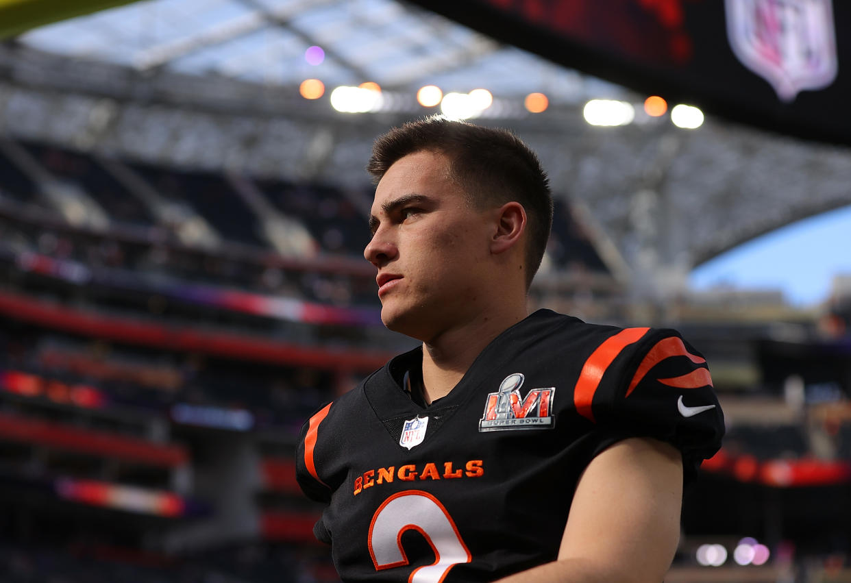 INGLEWOOD, CALIFORNIA - FEBRUARY 13: Evan McPherson #2 of the Cincinnati Bengals warms up prior to Super Bowl LVI at SoFi Stadium on February 13, 2022 in Inglewood, California. (Photo by Kevin C. Cox/Getty Images)