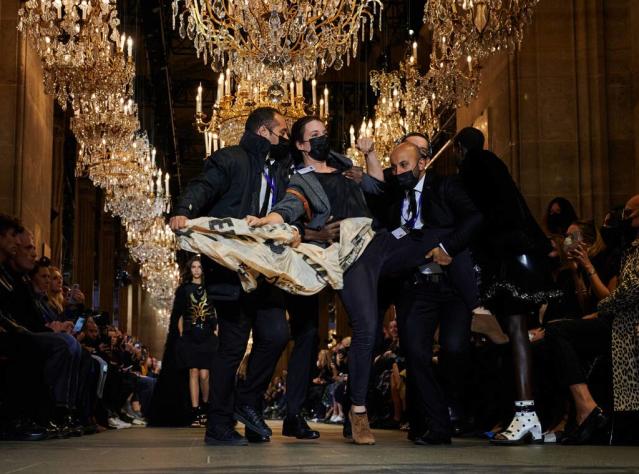 Photos from Louis Vuitton Menswear F/W 2020 Paris Fashion Show: Star  Sightings