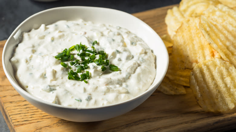 Onion dip with chips