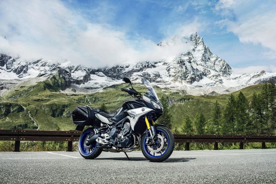 旅行的意義：2018 YAMAHA Tracer 900/GT