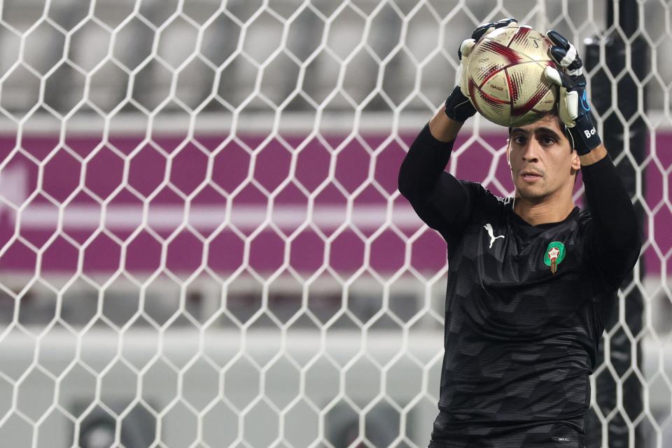 Morocco's goalkeeper Yassine Bounou attends a training session the Al Duhail SC Stadium in Doha on December 16, 2022, on the eve of the Qatar 2022 World Cup third place football match between Croatia and Morocco. (Photo by KARIM JAAFAR / AFP) (Photo by KARIM JAAFAR/AFP via Getty Images)