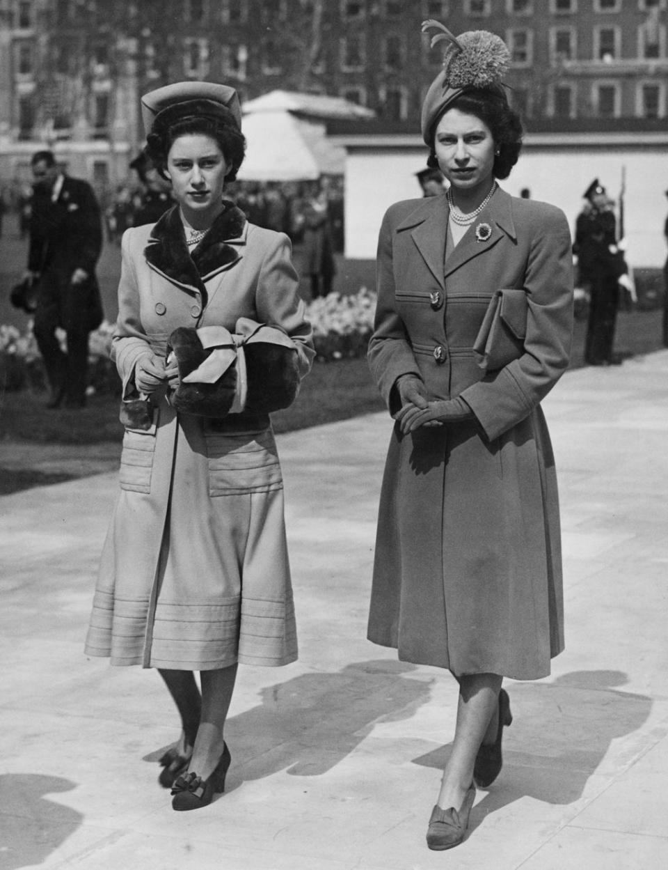 The Queen and Princess Margaret in 1948 (Getty Images)