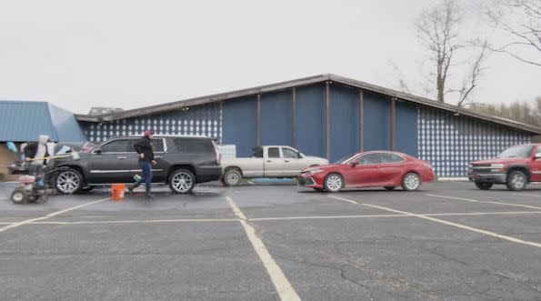 Members of the Durand community gathered for a car wash to raise money for the family of Daniel Silver, 43, who was killed in an officer-involved shooting April 13. (WLNS)