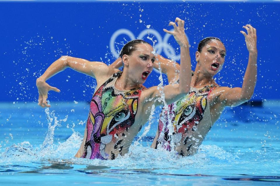 TOKYO, JAPAN - AUGUST 04: Linda Cerruti and Costanza Ferro of Team Italy compete in the Artistic Swimming Duet Free Routine Final on day twelve of the Tokyo 2020 Olympic Games at Tokyo Aquatics Centre on August 04, 2021 in Tokyo, Japan.(Photo by Fred Lee/Getty Images)