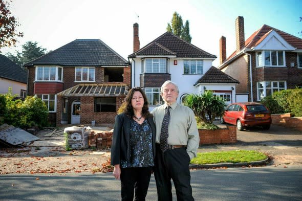 Moseley extension within inches of neighbours