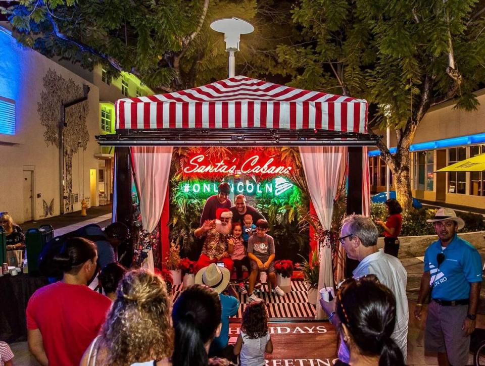 La cabaña de Santa en Lincoln Road.