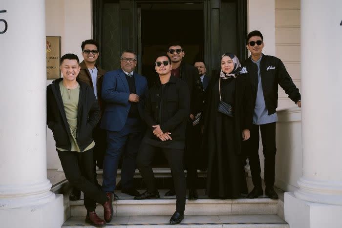  The band, seen here with the High Commissioner of Malaysia to United Kingdom, H.E Dato' Zakri Jaafar