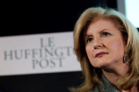 <b>Arianna Huffington</b><br><br>Die Königin der Blogger: 2005 gründete Arianna Huffington „The Huffington Post“. In Windeseile entwickelte sich die Netz-Zeitung zu einem der einflussreichsten Online-Medien. Sechs Jahre nach der Gründung verkaufte die 62-Jährige die „Huffington Post“ für 315 Millionen Dollar an den Internet-Riesen AOL. Seitdem steht die US-amerikanische Autorin als Präsidentin und Chefredakteurin an der Spitze der Huffington Post Media Group. Dieses Jahr konnte das Medium übrigens erstmals den prestigeträchtigen Pulitzerpreis gewinnen (für eine Reportageserie über Kriegsveteranen von David Woods). (Bild: dpa)