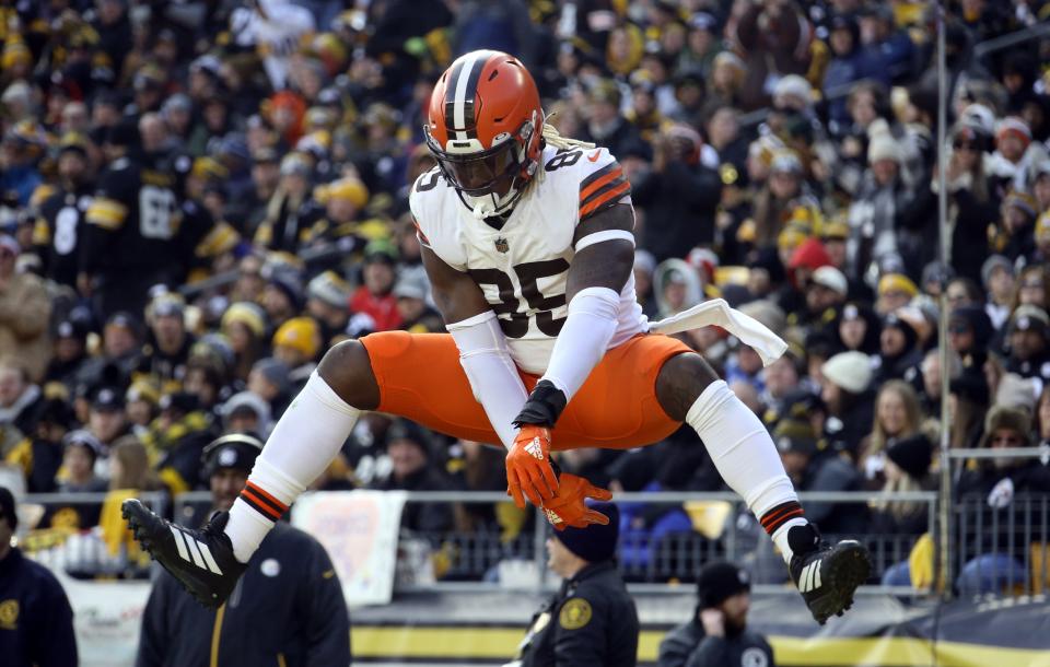 Browns tight end David Njoku celebrates after scoring a touchdown against the Steelers on Jan. 8, 2023, in Pittsburgh.