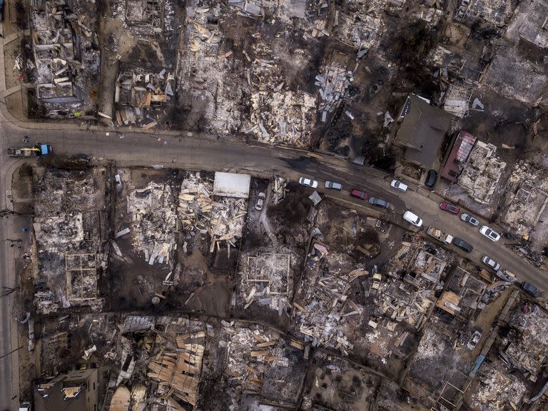 Casas destruidas por los incendios en El Olivar, Viña del Mar, Valparaíso. (Cristóbal Olivares/The New York Times)