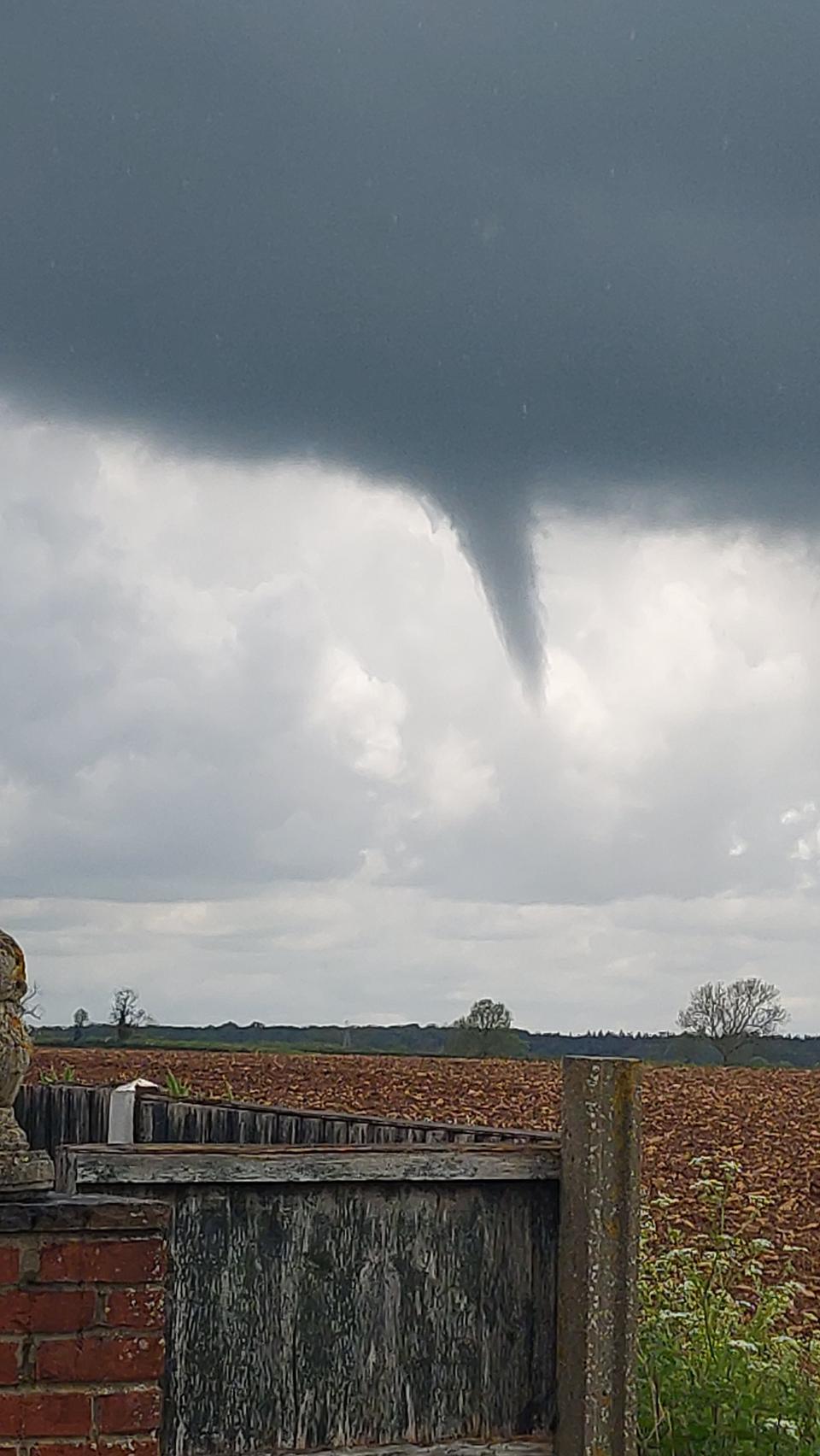 Funnel cloud