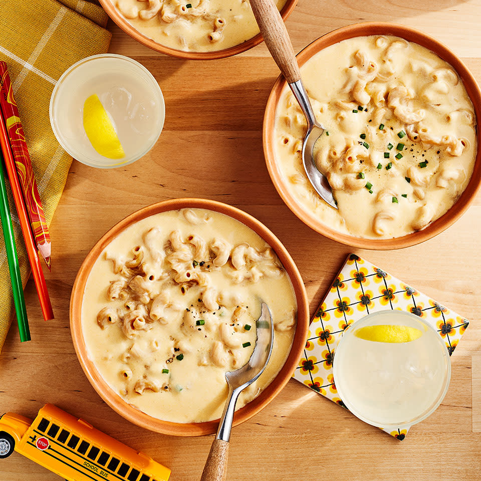 Creamy Mac & Cheese Soup