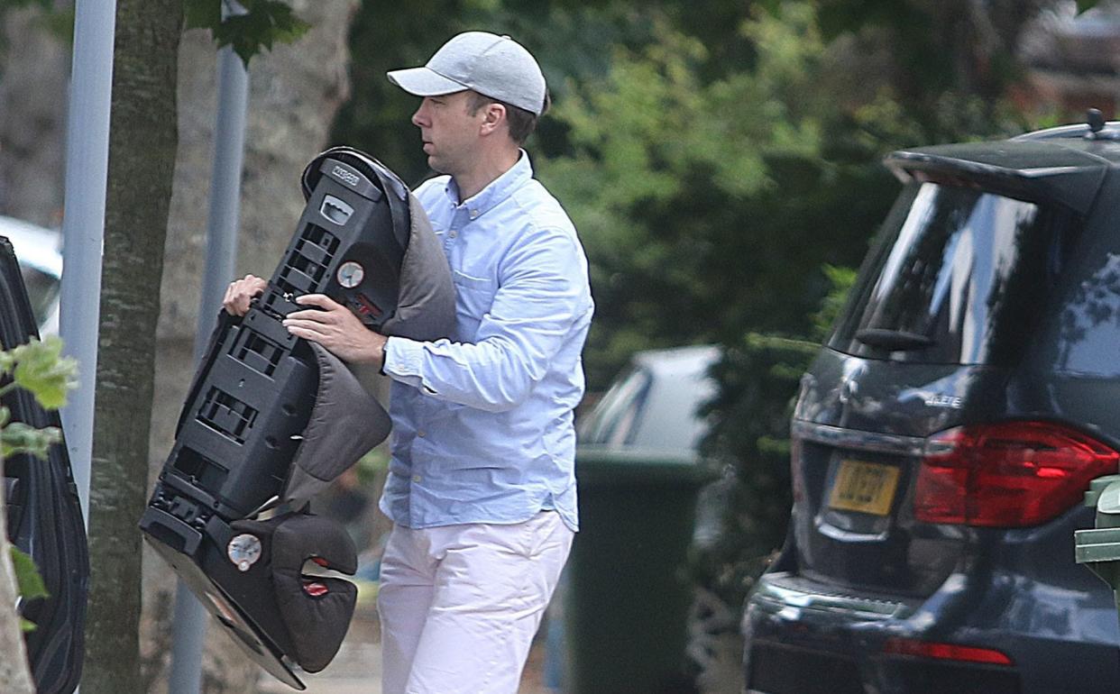 Matt Hancock is seen moving his belongings out of his family home - Greg Brennan