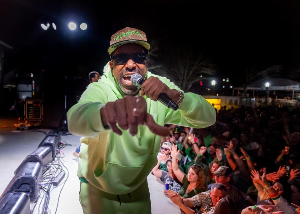 Tone Loc performs Friday night after the Florida-Georgia exhibition baseball game.