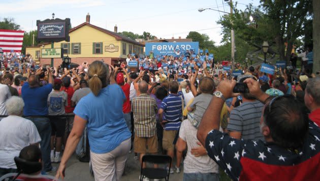 President Obama and first lady Michelle Obama in Davenport, Iowa, on Aug. 15, 2012. (Photo by Sean Patrick)