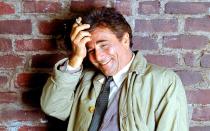 <p>Kein glattgebügelter Vorzeige-Polizist, aber ein wahnsinnig gewiefter Ermittler: Als "Columbo" schrieb Peter Falk über Jahre TV-Geschichte. Anlässlich des zehnten Todestags von Falk (23. Juni) blicken wir zurück auf die kultigsten TV-Ermittler aller Zeiten. (Bild: ABC Photo Archives/Walt Disney Television/Getty Images)</p> 