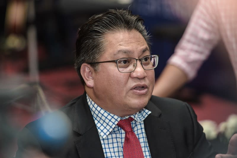 Datuk Nur Jazlan Mohamed says Johor Umno federal lawmakers’ support for the Perikatan Nasional (PN) government was uncertain. — Picture by Shafwan Zaidon