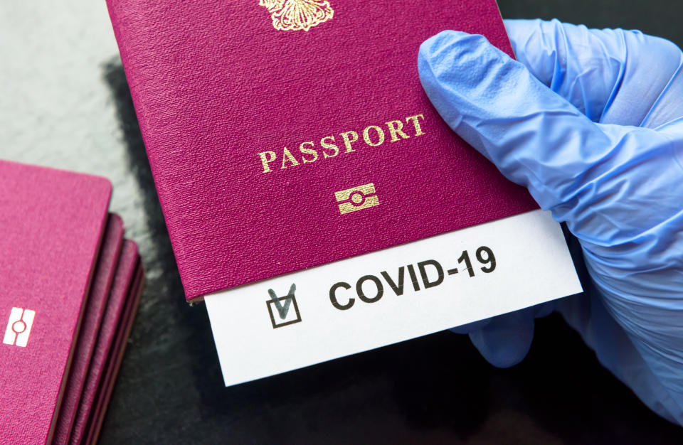 El negocio de la compra de pasaportes se ha relanzado con la pandemia. Foto: Getty Images. 