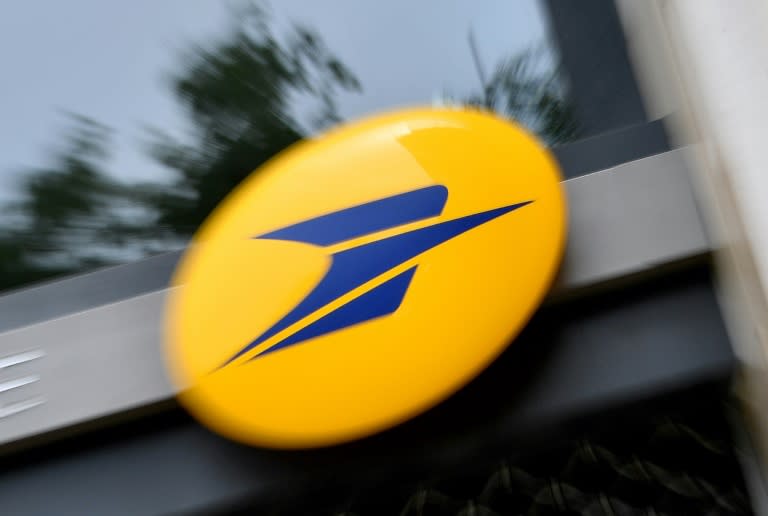 La Poste expérimente des bureaux de poste itinérants dans cinq départements en zone rurale (LOIC VENANCE)