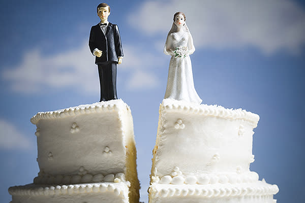 Casarte muy joven, o después de los 35 aumentaría el riesgo de divorcio. Foto: Rubberball/Mike Kemp / Getty Images.