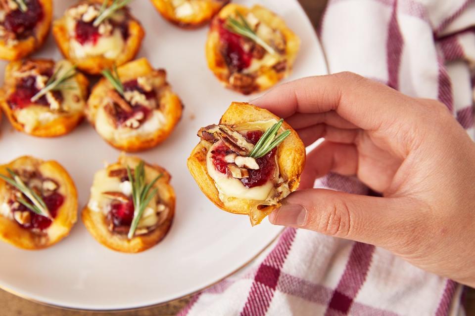 cranberry brie bites