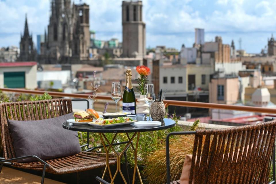 Kimpton Vividora view of the Sagrada Família from the rooftop terrace (Kimpton Vividora)