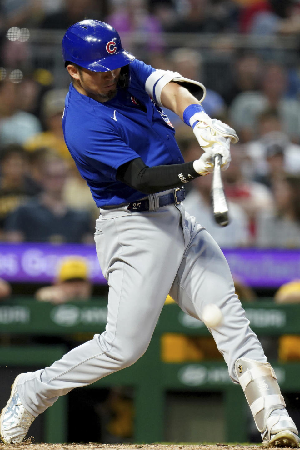 Chicago Cubs' Seiya Suzuki hits a single against the Pittsburgh Pirates during the fifth inning of a baseball game in Pittsburgh, Friday, Aug. 25, 2023. (AP Photo/Matt Freed)