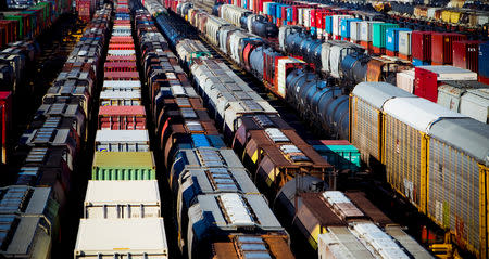 FILE PHOTO: The Canadian Pacific railyard is pictured in Port Coquitlam, British Columbia February 15, 2015. REUTERS/Ben Nelms/File Photo