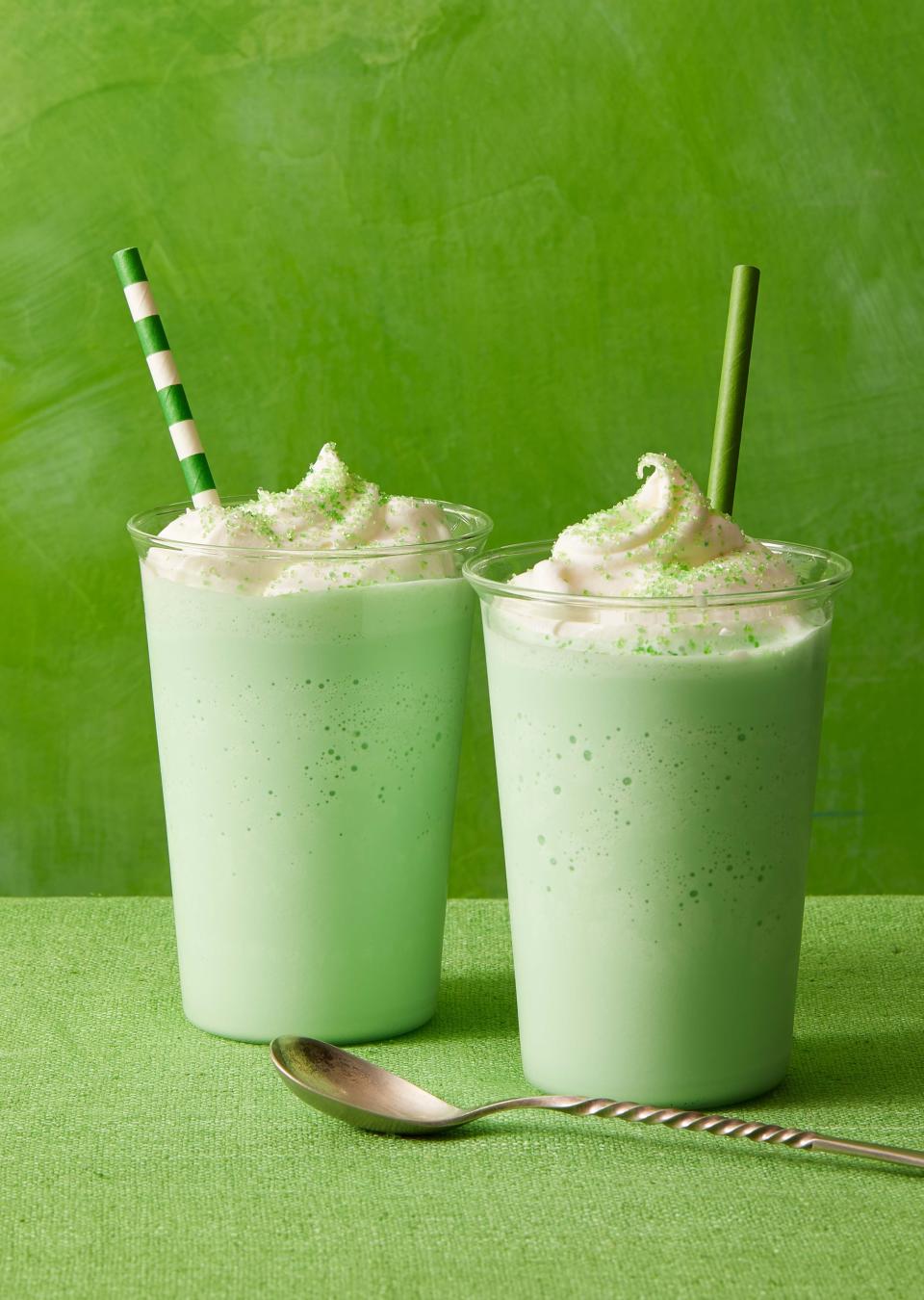 These Lucky Shamrock Cupcakes Are Better Than a Pot of Gold